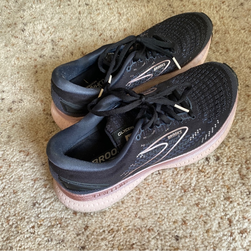 Brooks Glycerin 19 Running Shoe